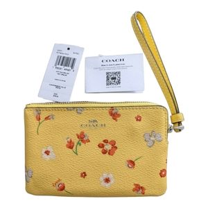 Coach Canvas Mystic Yellow Floral Print Corner Zip Wristlet NWT